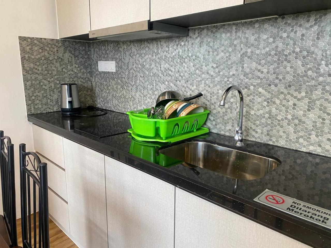 Ca Homestay Kuching Eksteriør bilde